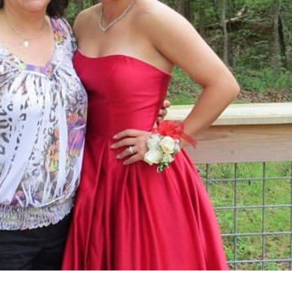 Prom Dress - Picture 3 of 3